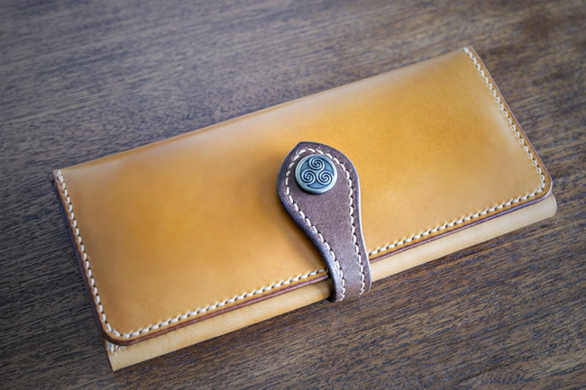 Cartera de cuero con billetero tarjetero y monedero, para mujer.