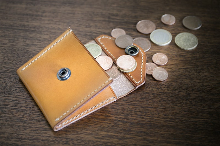 Monedero de cuero modelo Ponteceso