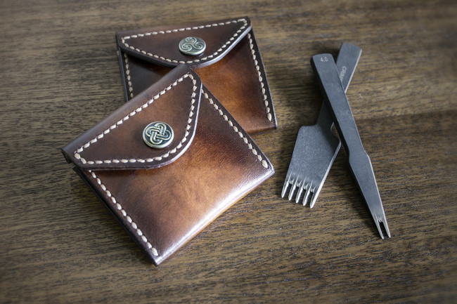 Monedero de cuero modelo Ponteceso