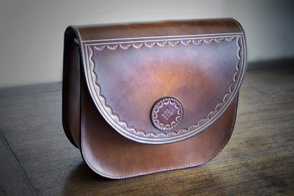 Bolso de cuero modelo Muxía.