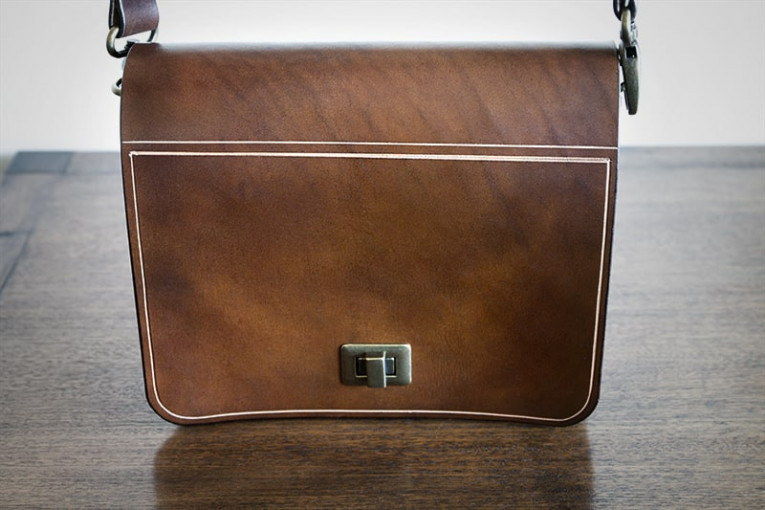 Bolso de cuero modelo Ferrol