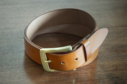 Cinturón de cuero modelo Rábade