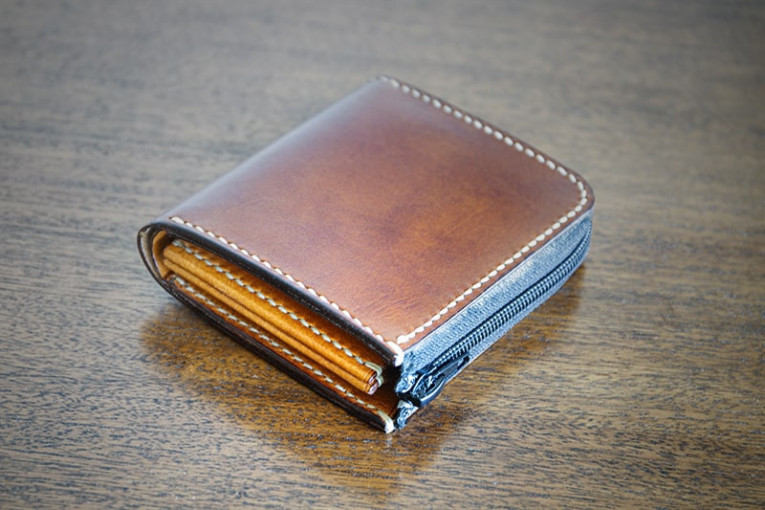 Cartera de cuero modelo Combarro