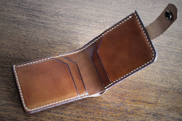 Cartera de cuero modelo Mondoñedo