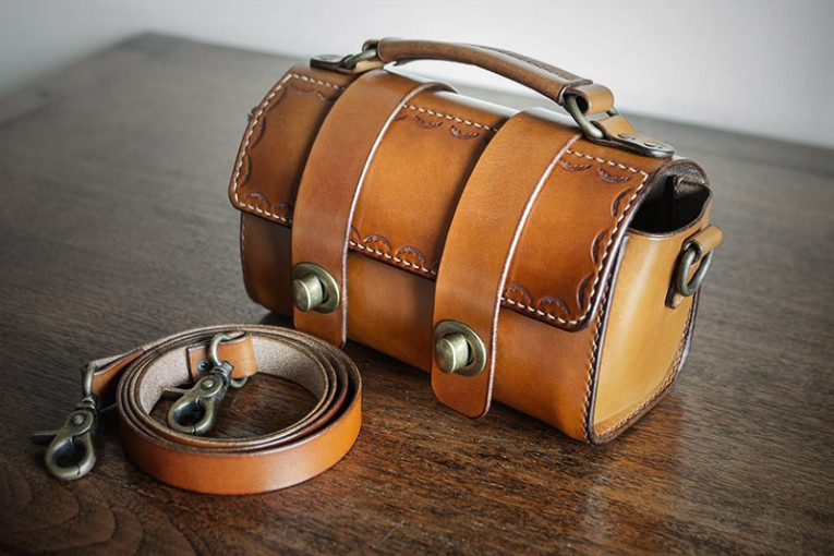 Bolso de cuero modelo Laza, cerrado