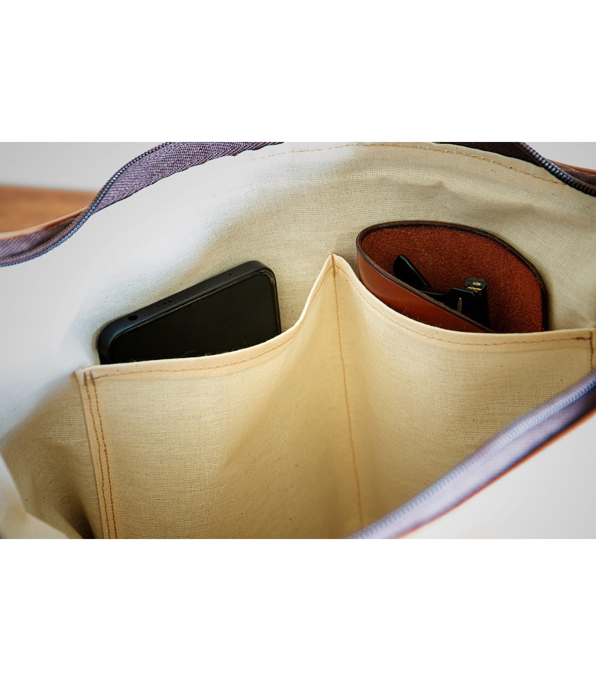 Bolso modelo Trazo, interior.