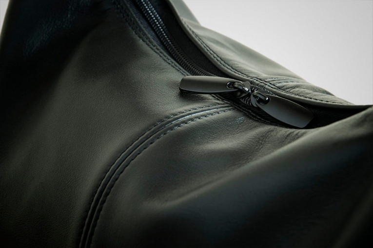 Bolso de piel modelo Trazo