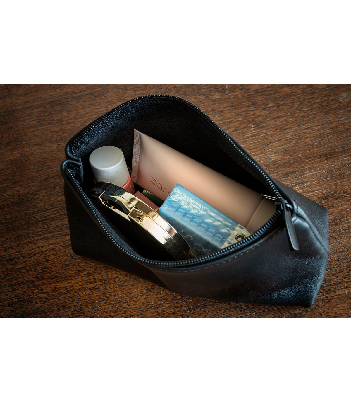 Neceser modelo Silleda color negro abierto