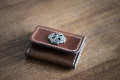 Monedero de cuero modelo Cesuras